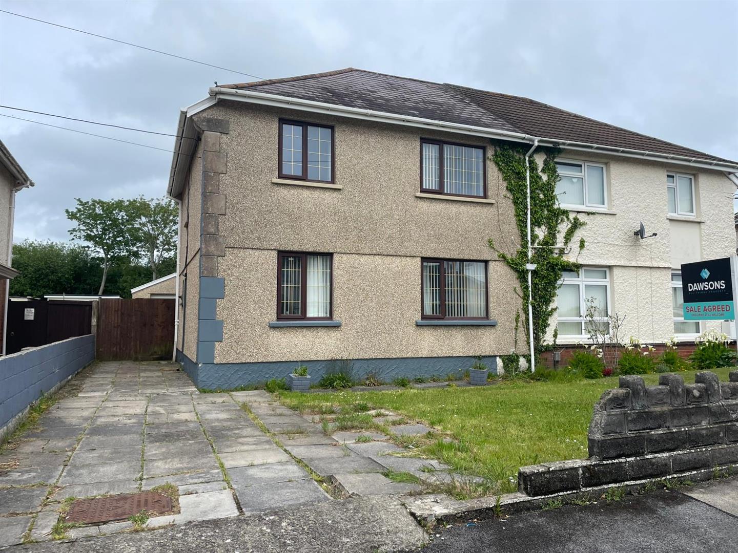 Bryngwastad Road, Gorseinon, Swansea, SA4 4XQ